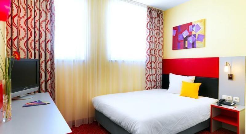 ไอบิส สไตล์ เบอร์ลิน ซิตี้ ออสต์ Hotel ภายนอก รูปภาพ